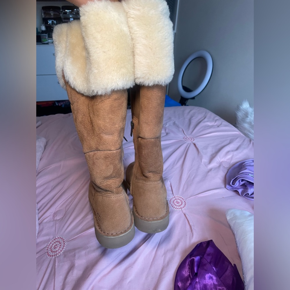 Ugg Boots - image 4